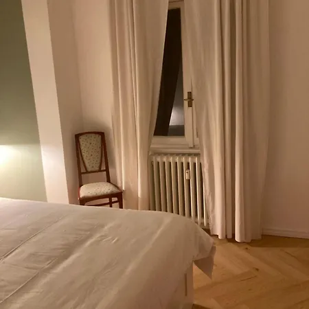 Quarenghi 32 Apartamento