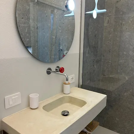 Quarenghi 32 Apartamento